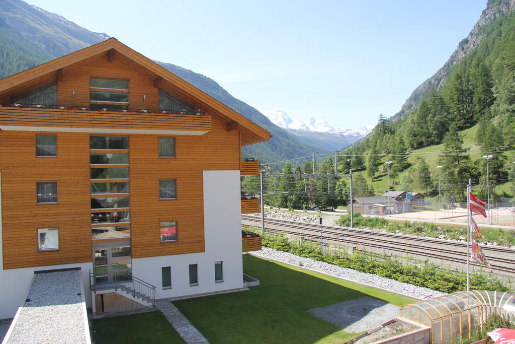 Typically Swiss Hotel Tascherhof Exterior photo